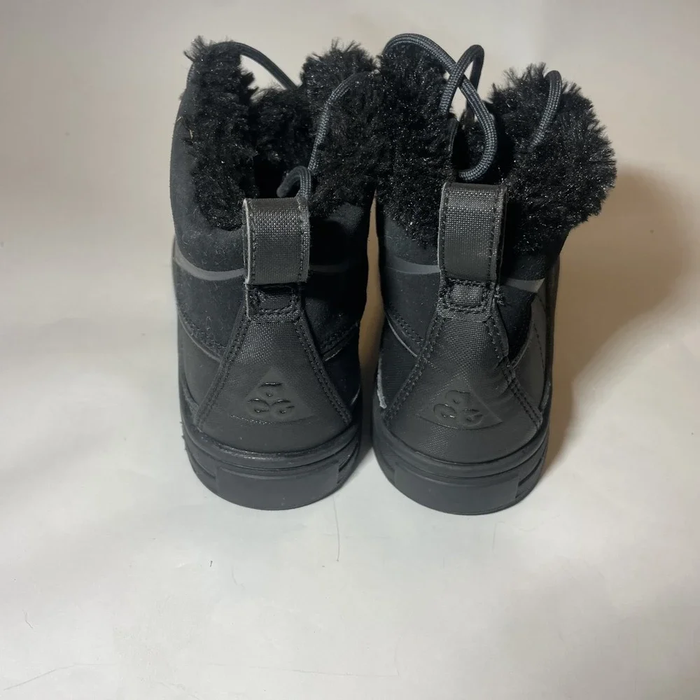 Nike Woodside Chukka Size 3 Y Girls Boot